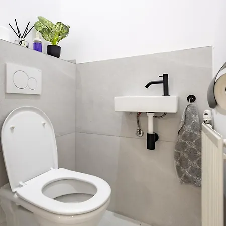 Adm Central Modern Place - Wifi, Ac, Tv 아파트 브라티슬라바