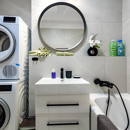 Adm Central Modern Place - Wifi, Ac, Tv