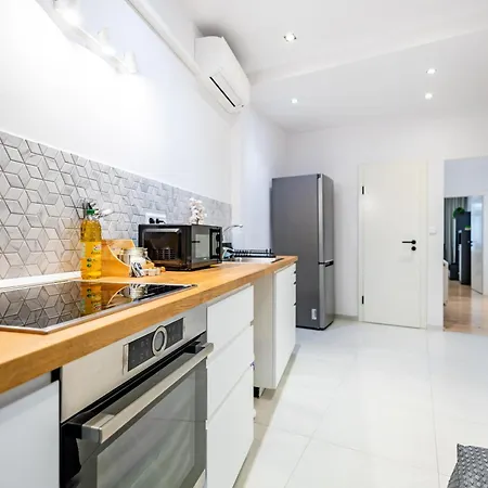 Adm Modern Place - Coffee, Wifi, Ac, Tv Appartamento *