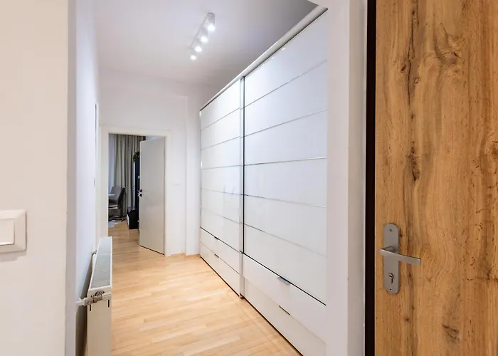 Adm Central Modern Place - Wifi, Ac, Tv 아파트 브라티슬라바