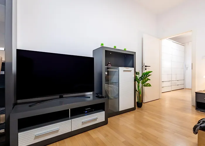 Adm Modern Place - Coffee, Wifi, Ac, Tv Apartment *