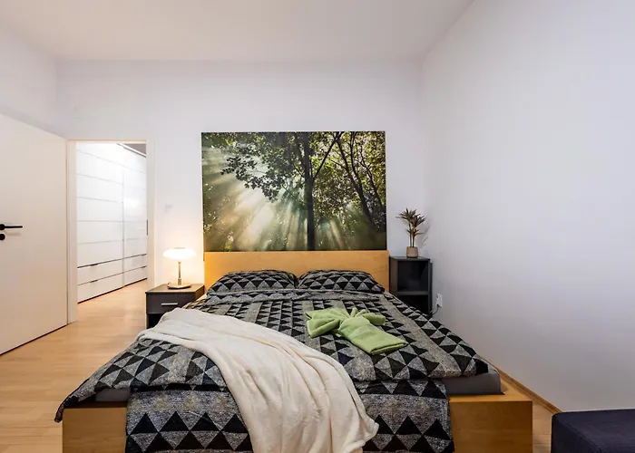 Adm Central Modern Place - Wifi, Ac, Tv 브라티슬라바