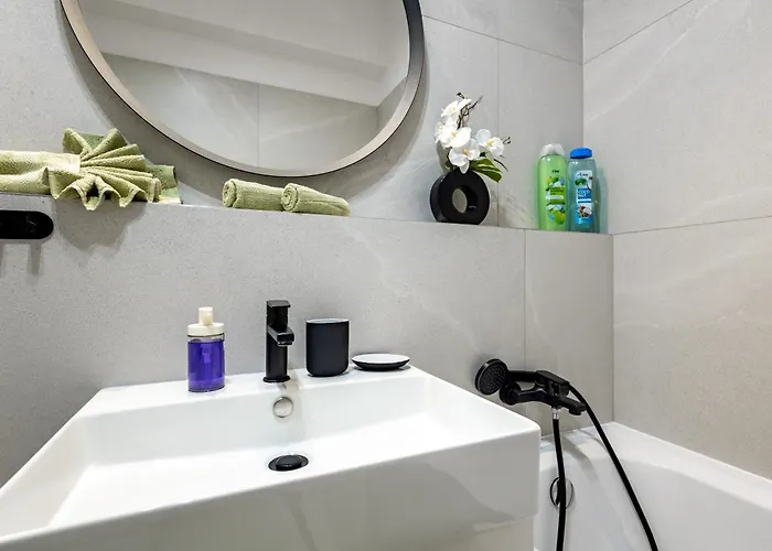 Adm Central Modern Place - Wifi, Ac, Tv * Bratislava