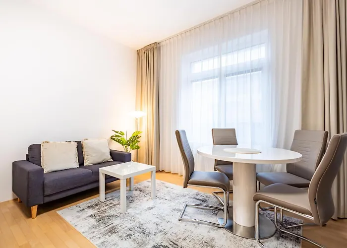 Adm Central Modern Place - Wifi, Ac, Tv Bratislava