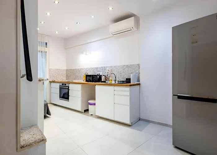 Adm Modern Place - Wifi, Ac, Tv アパート