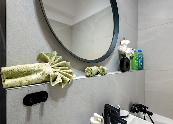 Adm Modern Place - Wifi, Ac, Tv アパート