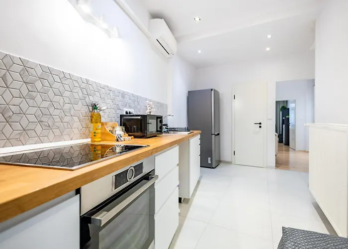 Adm Modern Place - Wifi, Ac, Tv アパート *