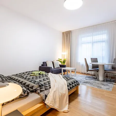 Appartement Adm Modern Place - Coffee, Wifi, Ac, Tv Bratislava